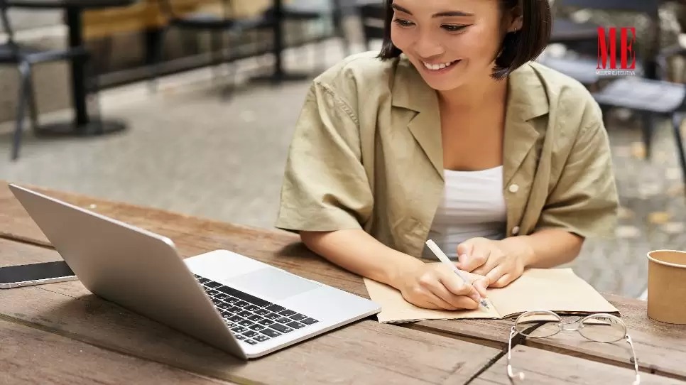 Crehana lanza curso gratuito para empoderar a las mujeres
