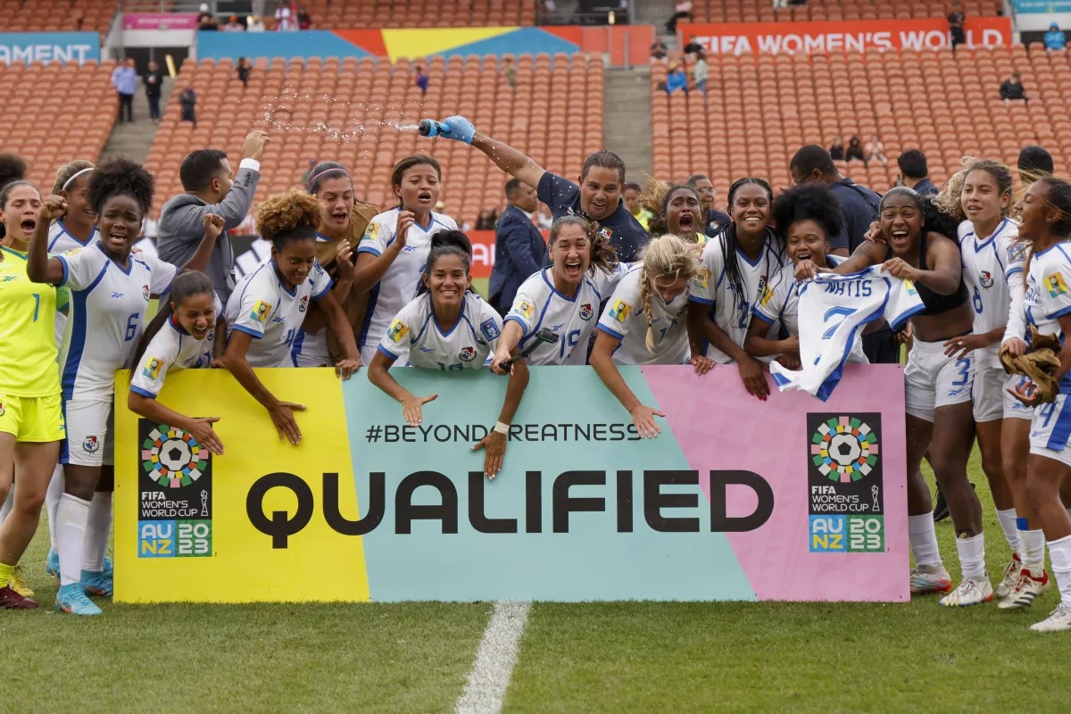 Mujeres piden a FIFA pago idéntico en mundiales