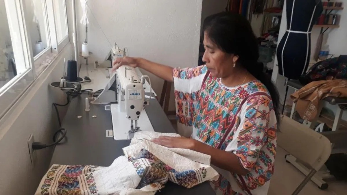 Industria de la moda le toma la medida a las mujeres para explotación laboral