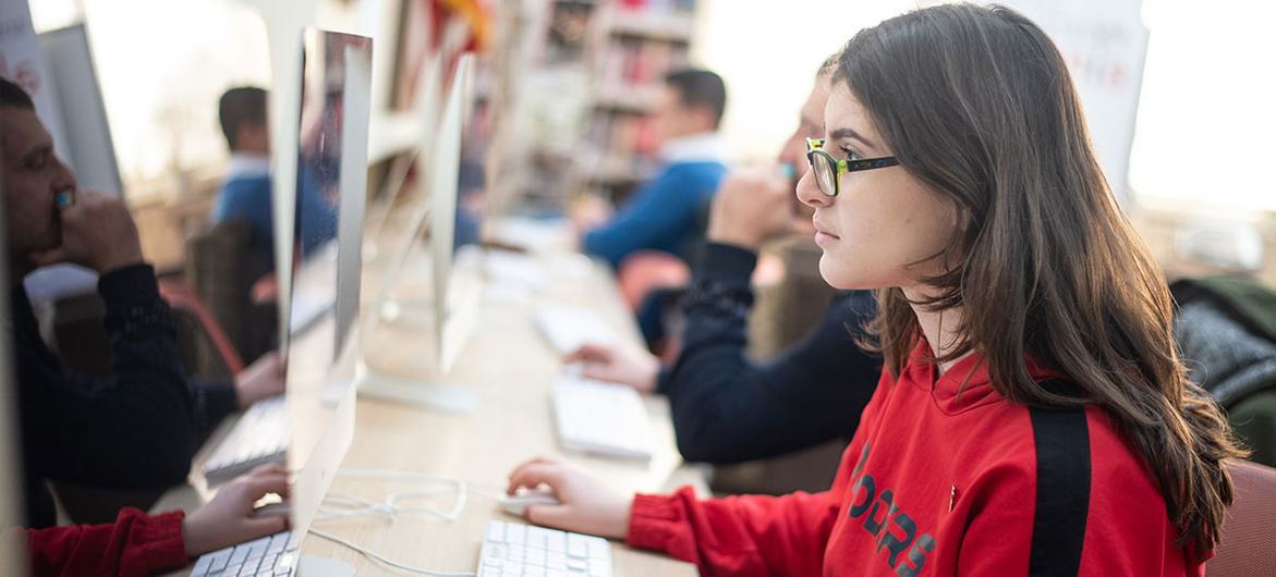 La tecnología digital, nueva fuente de discriminación contra las mujeres