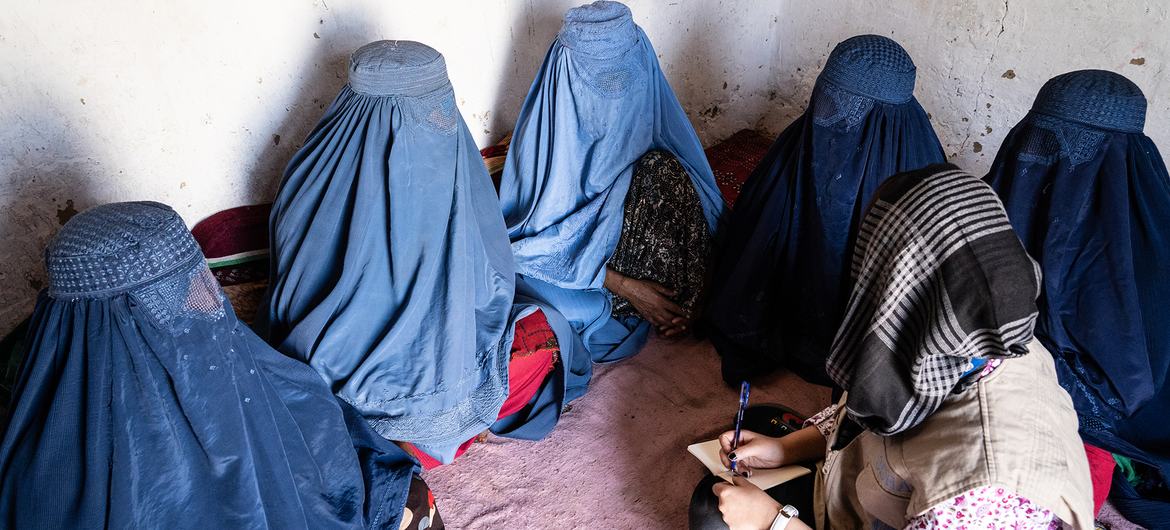 Los talibanes gobiernan con las formas más extremas de misoginia