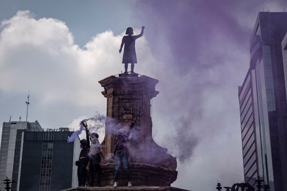 La ‘Glorieta de las mujeres que luchan’ y ‘La joven de Amajac’ compartirán un espacio en Paseo de la Reforma
