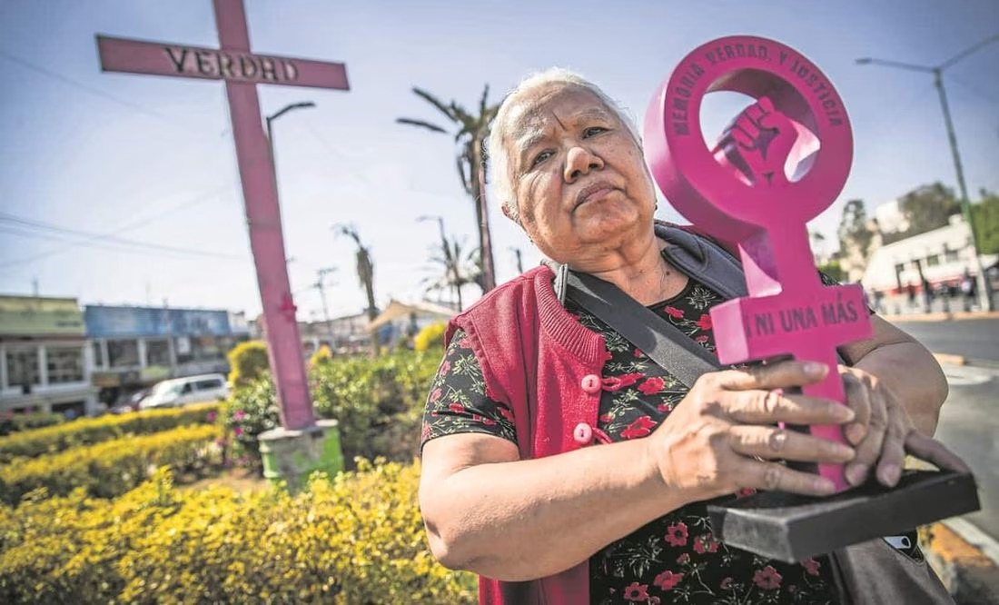 Irinea Buendía presenta iniciativa de ley para que muertes violentas de mujeres se investiguen con perspectiva de género en Edomex