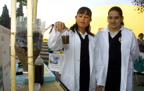 Naciones Unidas, la UNAM y el Politécnico festejarán a mujeres y niñas en la ciencia