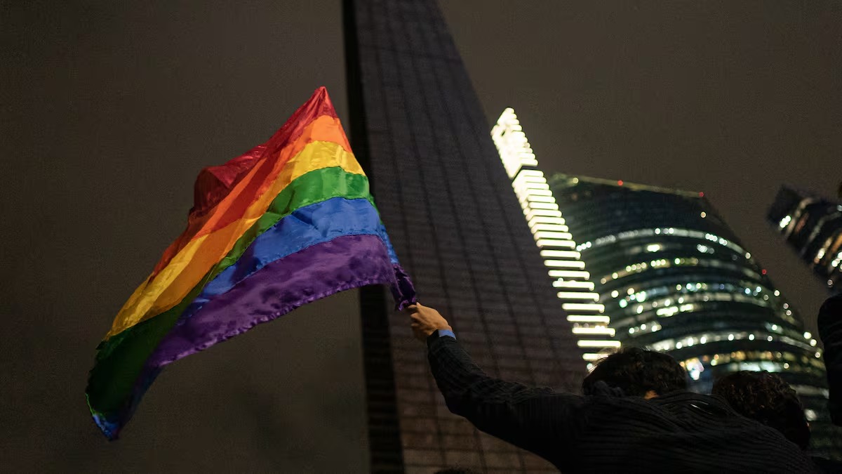México prohíbe y sanciona por ley las llamadas “terapias de conversión”