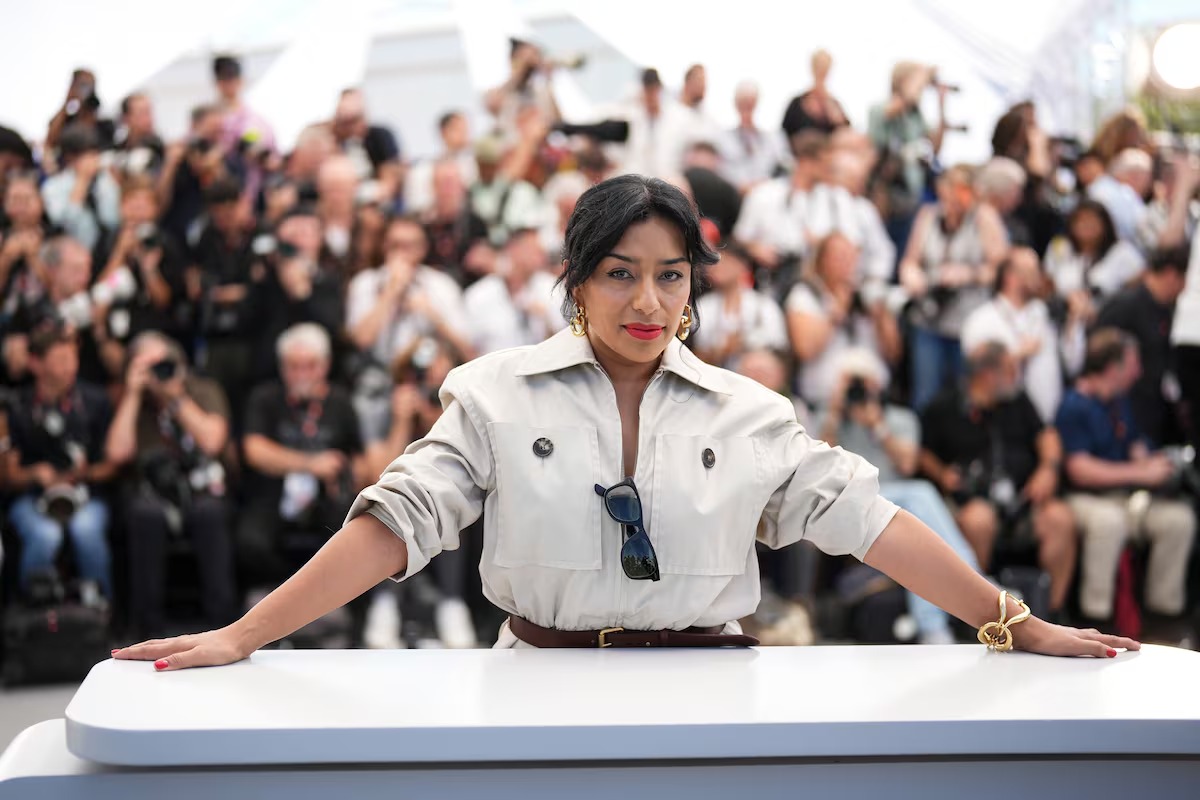 La mexicana Adriana Paz, premio a mejor actriz en Cannes junto a sus coprotagonistas en ‘Emilia Pérez’
