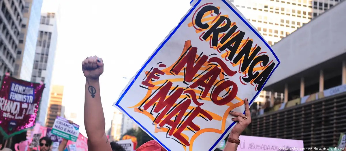 Brasil: mujeres protestan contra penar aborto como homicidio