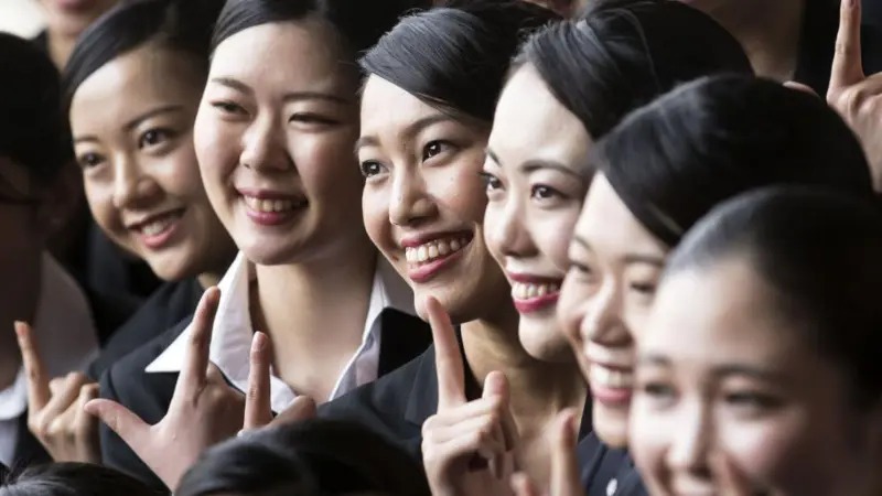 «Womenomics»: qué efectos ha tenido en Japón el esfuerzo por aumentar la presencia de mujeres en la economía